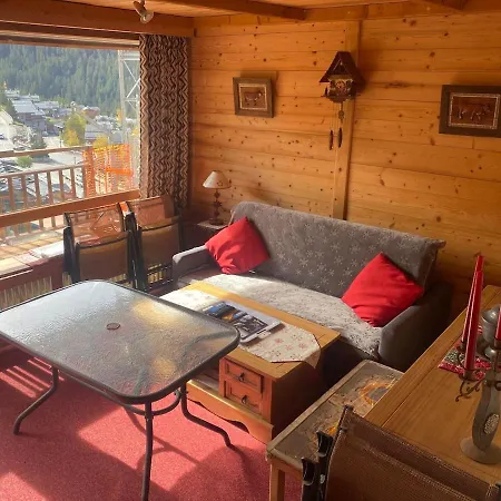 Nicee Chaaleet At Foot Of Slopes Courchevel
